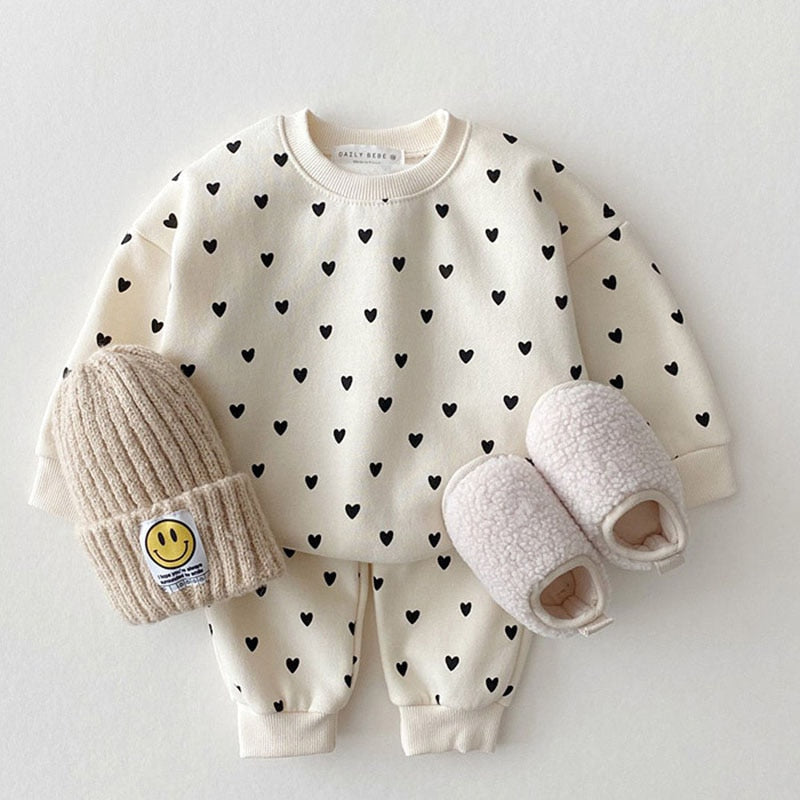 Newborn sweatsuit clearance